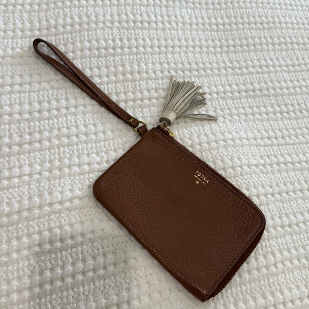 Fossil Wristlet